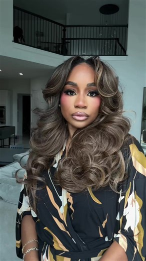 Get Glamorous Hair with Pre-Colored Bundles