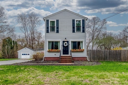 941 S Precinct St, Taunton, MA 02718 - MLS 73506052 - Coldwell Banker