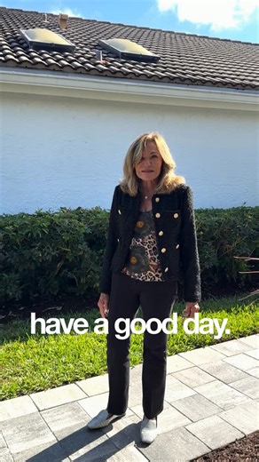 Annie Bierman Cion Gruenberger on Instagram: "Suit pressed, sunnies on. Today’s agenda: hosting my New York clients at the iconic The Boca Raton—where yes, people actually live in beautifully discreet condos on the grounds. After one stroll past the beach and a flirt with the palm trees, they’ve declared they’ll be spending at least half the year in Florida. Sensible people. Considering doing the same? Winter is overrated. Sunshine is not. ☀️🏝️ #BocaRaton #TheBocaRaton #NYtoFL #SnowbirdLife #Lu