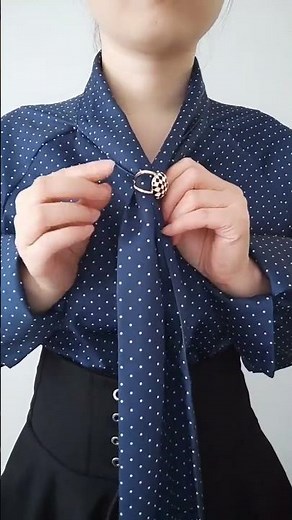 “How to Tie a Ribbon on Your Collar 👔 DIY Fashion Hacks”
