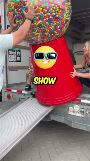 Moving GIANT Gumball Machine