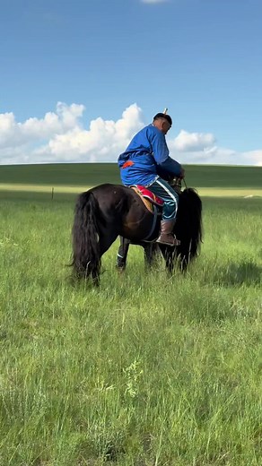 Discover the Beauty of Mongolia: Culture and Traditions