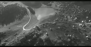 32K views · 128 shares | • Za sve one koji su uživali u numeri "Piješ sine", došlo je vreme za njen nastavak! Nova pesma "Ako pitaš" na kojoj smo dugo i marljivo radili, ugledaće svetlost dana u toku naredne nedelje. Pred vama je kratka uvertira onoga što vas očekuje. Za magiju i filmsku priču zadužen je i ovog puta čarobnjak Haris Dubica. Jedva čekam vaše komentare i reakcije. • | Dženan Lončarević | Facebook