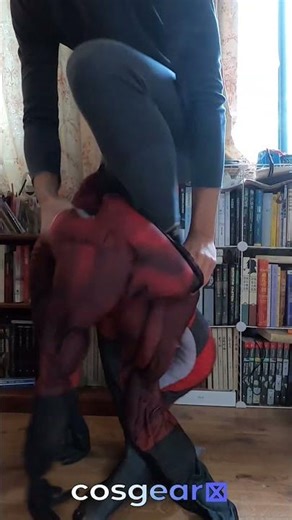 How to Put On a Full Body Muscle Suit #cos #muscle