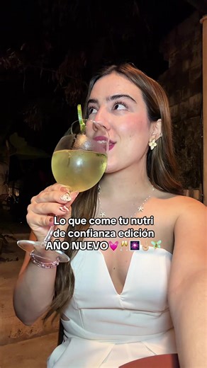 lo que comí en año nuevo ✨🥂 feliz 2026!!🤞🏽🤩 #loquecomoenundía #loquecomoenundia #loquecomoen1dia #loquecomoen1día