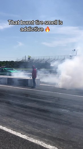 Muscle Car Drag Races: The Thrill of Speed