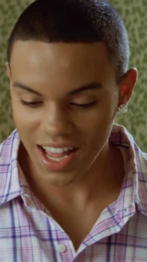 moldedbyculture on Instagram: "ATL (2006) ATL captures mid 2000s Atlanta at ground level, following a tight knit group of teens navigating high school, low-paying jobs, family expectations, and dreams that stretch way beyond their block. The film doesn’t rely on big twists or forced drama, its power comes from small choices, real loyalty, and that turning point where carefree living starts clashing with adult responsibility. From skating and late night cruising to side hustles, relationships, an