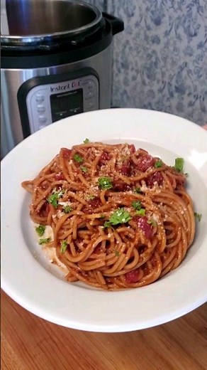 Easy and Delicious Instant Pot Spaghetti #thesauceandgravychannel #instantpotspaghetti #instantpot