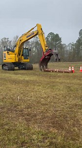 Watch how the debris team sorts material during clean up efforts of Hurricane Helene. | Savannah District, U.S. Army Corps of Engineers