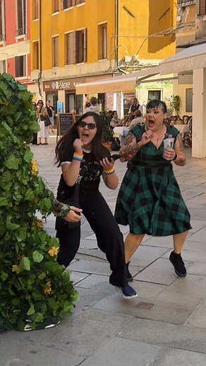 Her scream was funny, mom’s reaction… not so much #funnyvideos #italia #spain #justforfun #scary #humor #smile #running #comedy #prank #Amazing #funnyreels #reaction | BuGreen