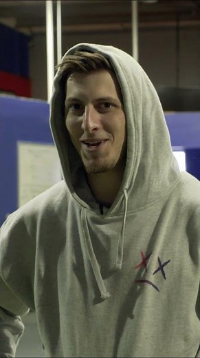 Card Throwing Trick Shots with ROSS SMITH #Shorts