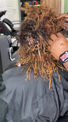 I didn’t start these locs but I had the pleasure of fixing them. From a stylist’s perspective, micro locs are a precision service, not just a hairstyle. They require careful planning, consultation, and long-term maintenance knowledge. Consultation Is Mandatory Parting Determines the Entire Outcome Choose the Right Starter Method Tension Control Is Critical Educate the Client on the Locking Process Maintenance Plan Is Part of the Service Understand the Business Side Know When to Say No Not every 