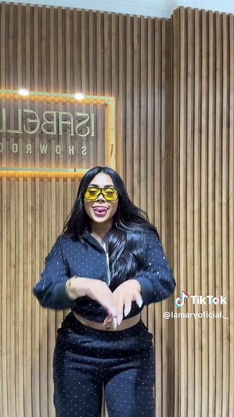 La Mary Oficial: Su Conjunto de Isabella Showroom 🤩✨