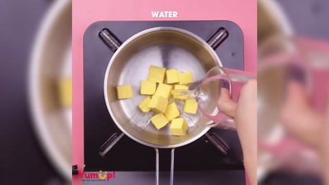 Matcha Elegance vs Minnie Cupcake Fun 🍵🧁 | Which Dessert Style Is Your Favorite?