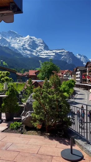 W E N G E N 🇨🇭#swissmountains #swissalps #amazingswitzerland #swissviews #switzerlandtravel #naturelover #sisiswiss