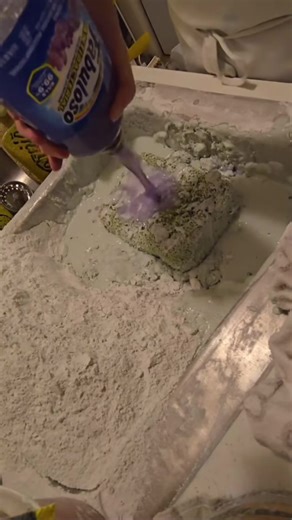 Squeeze & Hand Mixing ASMR