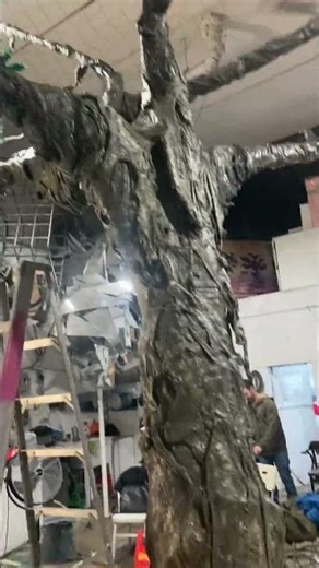 Textured Column with Organic Reliefs | Workshop Environment