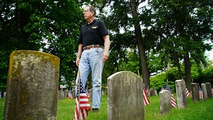 Remembering the dead: Man documents Civil War vets