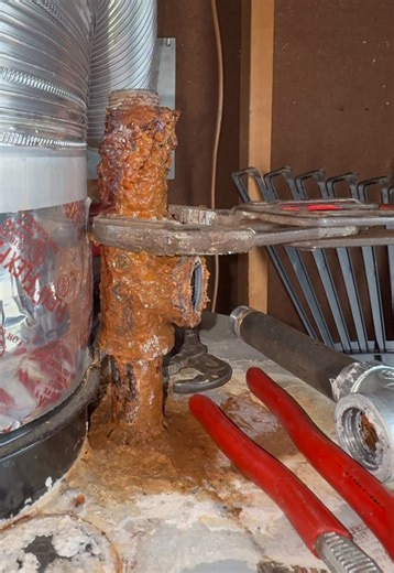 DIY Plumbing Tips for Water Heater Leaks