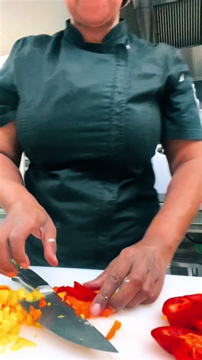 #currychicken #ladychef #mixed #foodie #globalfoodqueen #ladycheftravels