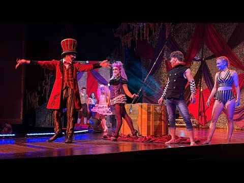 Ringmaster's Cabaret at Fright Fest Six Flags Great America - The Ringmaster’s Revenge