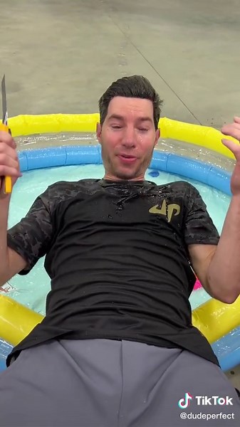 The prank at the very end 🤣🤣 HE WASN’T READYYYY #dudeperfect #balloon #prank #fyp