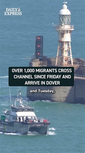 Over 1,000 migrants cross the Channel during heatwave since Friday to arrive in Dover 🔴