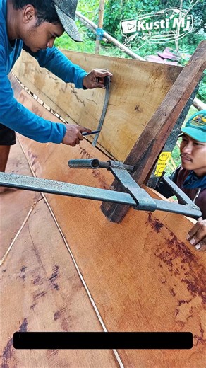 Manual Angle Setting for Wooden Panel Installation | Precision Clamp Technique in Carpentry.