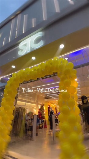STC presenta su nueva tienda en Tuluá, Valle del Cauca. Agradecemos la cálida acogida; ha sido un privilegio acompañar a nuestras visitantes en el descubrimiento de un concepto renovado de estilo y elegancia moderna. 📍Te esperamos la Calle 27 # 25-43 Centro. | MODA STC