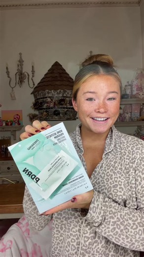 I’m obsessed with this mask!! #vtcosmetics #gelmask #glowyskin #pdrn #skincaretips