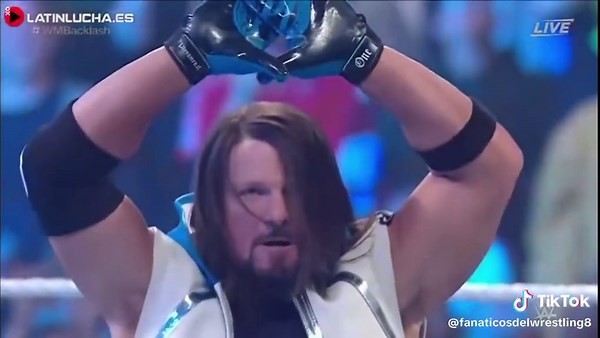 Edge vs AJ Styles en WrestleMania Backlash 2022