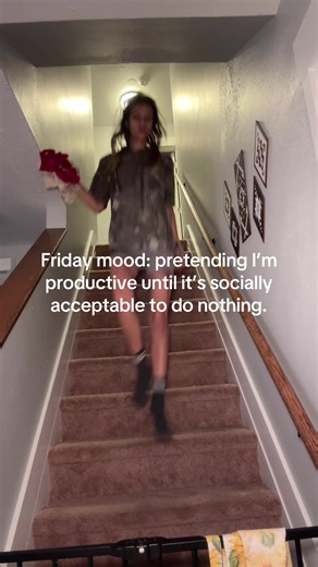 It’s Friday and my motivation has officially clocked out. #friday #quotes #quoteoftheday #humor #justforfun