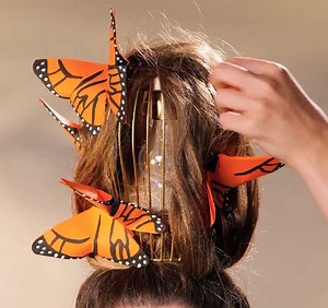 483K views · 534 reactions | DIY Cheap + Simple Costume | 5-Minute Crafts USA | Facebook