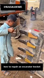 Lihat cara bocah ini memperbiaki bucket #welder #weldingnation #tutorial #world #reels | Ragil Dewe