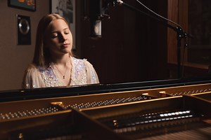 Videos | Emily Linge