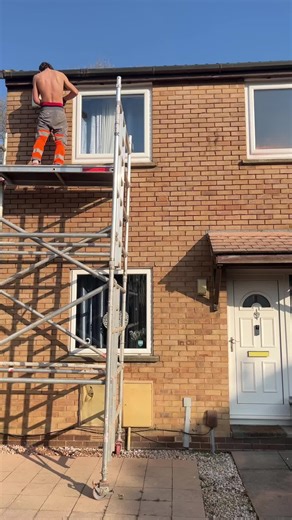 House pointing all 3 sides including gable end