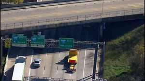 UPDATE: Katy Freeway reopens near I-45 after truck strikes Houston Ave. bridge
