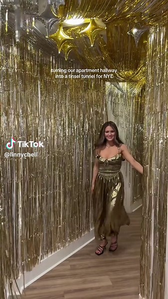 Transform Your Hallway into a Tinsel Tunnel for NYE