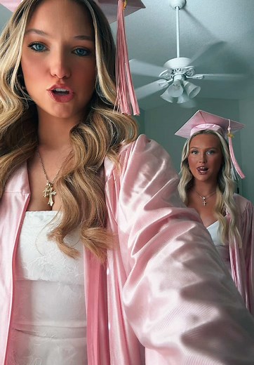 Grad Photos with Sienna and Mackenzie