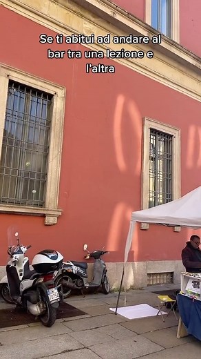 Statale - Studenti UNIMI🎓 on Instagram: "DON’T YOU BE SURPRISED! 🤓 #studentiuni #unimi #statale #statalemilano #studentistatale #milano #aperitivo"