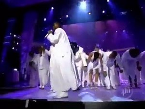 R.Kelly-Steppin "Live" | Urban Throwback Music And Entertainment