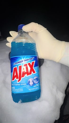 Snow ASMR: Squeezing Sponges for Relaxation