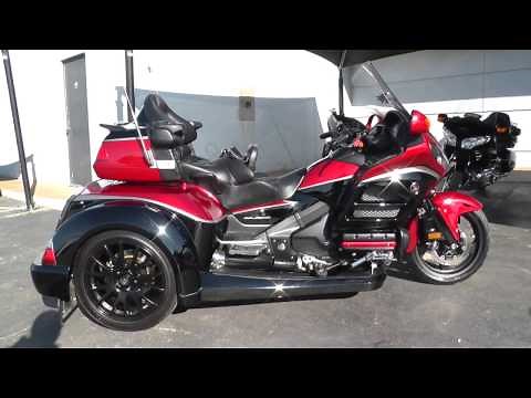 100136 - 2015 Honda Goldwing GL1800 - 40TH Anniversary - Used motorcycle for sale