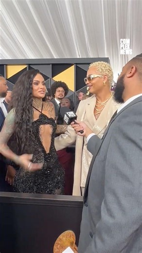 Kehlani and Destin Conrad crown the best singer alive at the #Grammys 👑 #complexnews