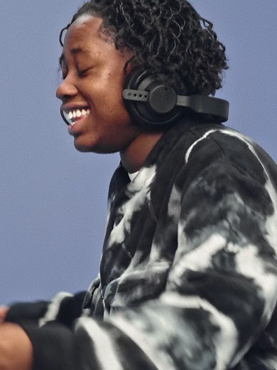 Dreya Mac - Time | A Colors Moment Performance