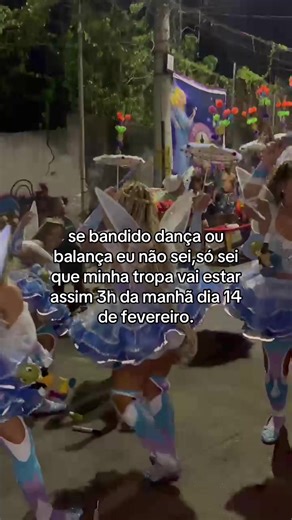 Ansiosa pelo Carnaval 2026: Fantasia e Alegria