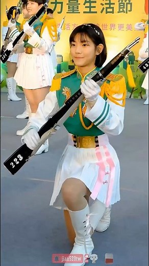 明星臉｜北一女HG61儀隊