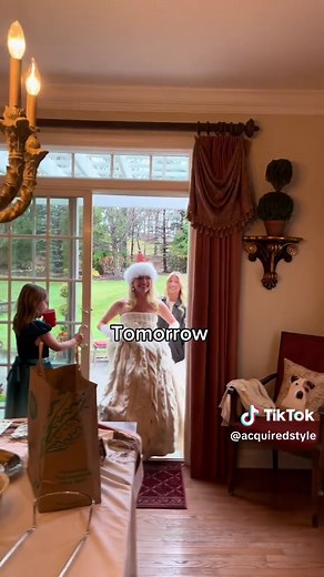 Acquired Style: Discovering Fashion Trends on TikTok