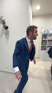 268K views · 4.6K reactions | Ești salvat!拾 cu RE/MAX Evolution Brasov #romania #imobiliare #realestate #devanzare #brasov #apartament #casa #vila #villa #serbantrimbitasu #comision0 #interview | Serban Trimbitasu | Facebook