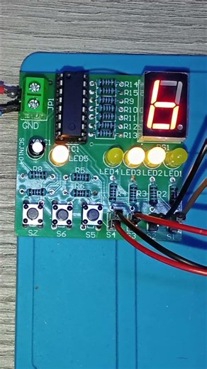 bcd-7segment decoder 4511 #pcb #electronic #prototype #digital